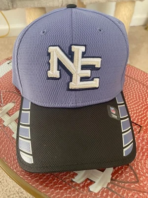 New England Patriots NFL 2025 Rivalries Collection Fan Pack Meadow Blue Para hombres ML Foto 1 de 3