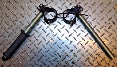 KAWASAKI ZX10R NINJA 2006 2007: MANILLAR RENTHAL CARRERA: PIEZAS DE MOTOCICLETA USADAS Foto 1 de 4