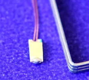 YMQ1206W 20 piezas BLANCO 0,1 mm esmaltado cable pre-soldado SMD modelo led hágalo usted mismo - Imagen 1 de 3