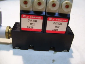 DUAL CONVUM CVX-1244-MC2 GENERATORE DI VUOTO ASSY CON VALVOLE E PRESSIONE CTRL P3085B - Foto 1 di 7