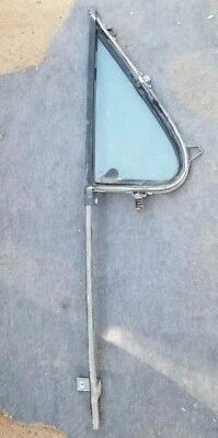 1975 - 1984 Ford Econoline Right Vent Window E150 E250 E350 - Image 1 of 4