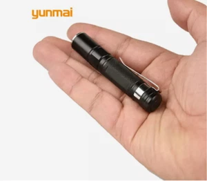 Portable Mini Penlight CREE Q5 2000LM LED Flashlight Torch Pocket Light AAA mmm - Imagen 1 de 4