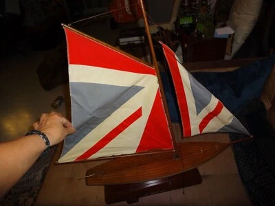 Authentic Models Segelschiff Modell Union Jack Pond Yacht incl. Ständer England - Bild 1 von 4