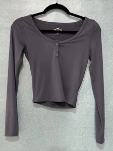Hollister Henley Dusty Blue EUC Size XS Long Sleeve - Picture 1 of 4