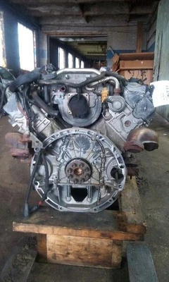 Motor convertible Mercedes Serie CLK320 98-03 tipo 208 3,2 litros  Foto 1 de 4