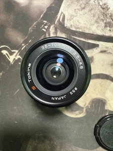 Tokina AF 35-70mm f/3.5-4.8 Macro Telephoto Lens - Nikon F Mount - Picture 1 of 4