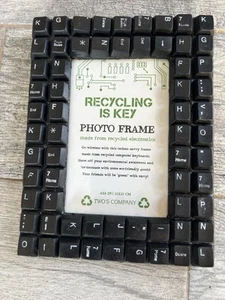 Keyboard Photo Picture Frame 4x6 Quirky Computer Keys 4 x 6 Recycling Is Key New - Picture 1 of 5