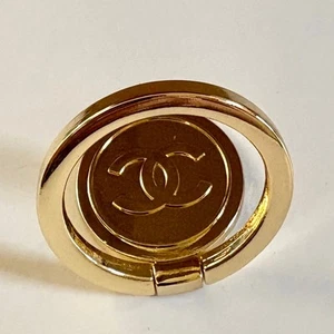 Support bague téléphone logo Chanel CC DORÉ - poignée pop métallisée difficile à trouver - Photo 1 sur 4