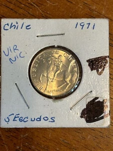 1971 Chile 5 Escudos Coin - Picture 1 of 4