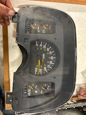 Pontiac Sunbird 1993 velocímetro reconstruido clúster fabricante original # 16148792 Foto 1 de 4
