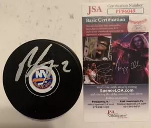 NICK LEDDY FIRMATO NEW YORK ISLANDERS PUCK AUTOGRAFO JSA - Foto 1 di 3