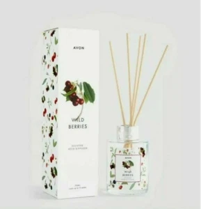 Avon Reed Diffuser & Candle Home Fragrance Set Ideal Gift - Wild Berries 70ml - Picture 1 of 1