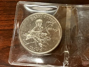 2001 Harry Potter coin, Isle of Man, 1 crown coin, casting spell - Picture 1 of 2