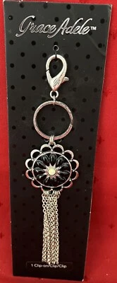 Grace Adele Silvertone Clip-On Monedero Dije Llavero con Acentos Negros 7” NUEVO Foto 1 de 3