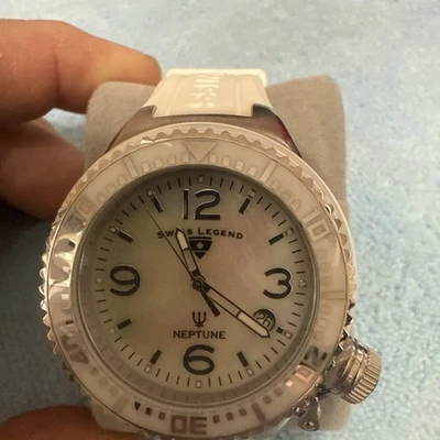 Swiss Legend Neptuno Esfera Blanca Silicona Cerámica Estuche, Batería Nueva LIMPIA�� Foto 1 de 4