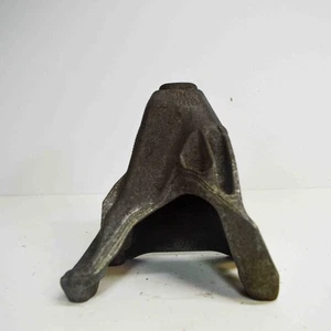 AUDI A5 8T3 Motorhalter links 8K0199307CB 1.8 Benzin 125kw 2013 11271668 - Picture 1 of 5