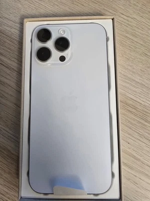 Apple iPhone 16 Pro Max 256GB Nuovo Smartphone Titanio APPLE CARE FURTO E RAPINA - Immagine 1 di 4