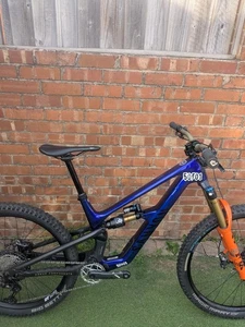 Canyon Spectral Cf8 We Are Cllctv fox38 grip X2 High Spec 2025 Medium !UPDATED! - Picture 1 of 15