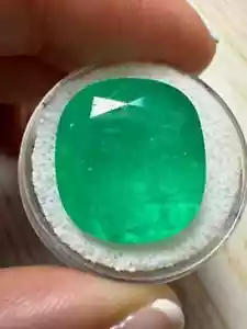 19.63 Carat 18.6x17 Chunky Green Natural Loose Colombian Emerald-Cushion Cut - Picture 1 of 9