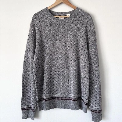 Suéter Levi Strauss XXL Para Hombre Gris Blanco Borgoña Estampado Corazones Manga Larga Foto 1 de 4