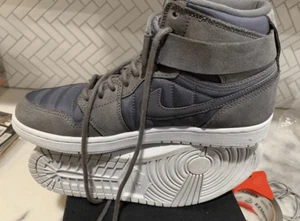 Zapatos de baloncesto Air Jordan 1 de correa alta gris oscuro para hombre talla 8,5 - 342132-005 - Imagen 1 de 12