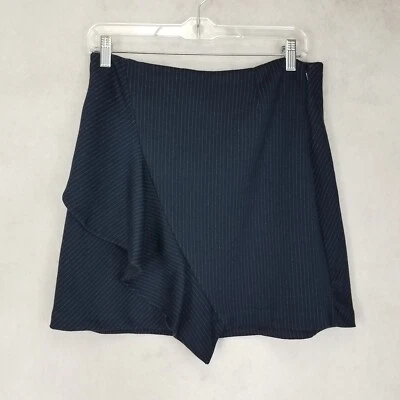 1. Minifalda a rayas delantera con volantes talla M STATE azul con rayas Foto 1 de 4