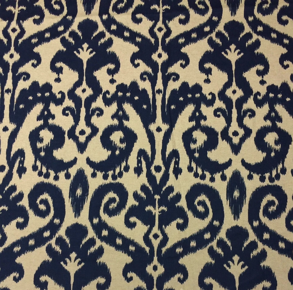 TELA DE DISEÑO BALARD DESIGNS VENICE IKAT AZUL MARINO CREMA POR YARDA 55"W Foto 1 de 4