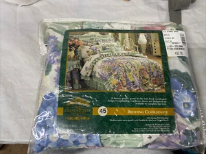 Glynda Turley 21x27 1 Standard Pillow Sham Green Ivy Rose Floral Glyndas Garden - Picture 1 of 8