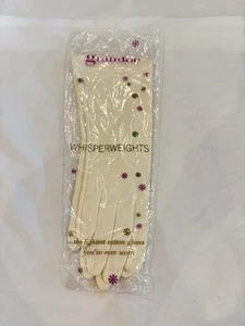Vintage 1960s Grandoe Whisperweights Ladies Ivory Gloves Prom Bridal w/PACKAGE - Picture 1 of 3