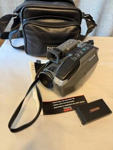 Panasonic Palmcorder Recorder VHS-C Palmsight PV-L550D FOR PARTS NO CHARGER - Picture 1 of 14
