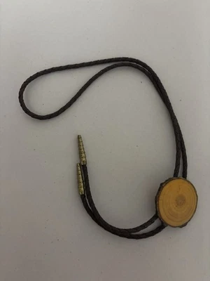 Corbata Bolo Madera Vintage, Bonita Madera Diseño Occidental Puntas Latón Foto 1 de 4