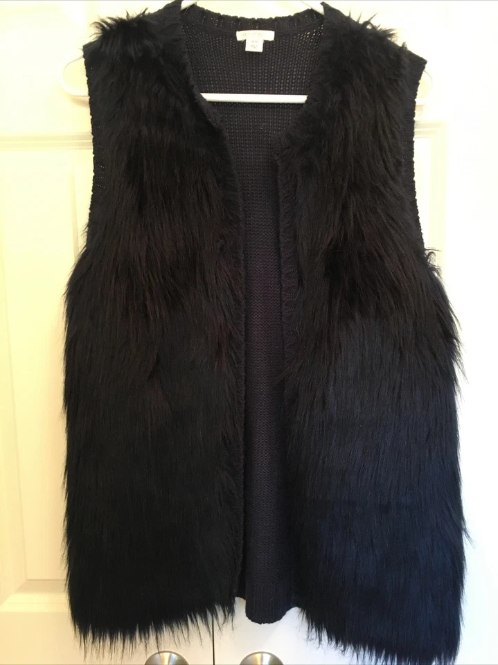 Chaleco de piel sintética Xhilaration para mujer M azul marino frente abierto ¡tan divertido usado en excelente estado! Foto 1 de 4