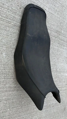 Sillín de asiento Yamaha Radian 600 yx600 1986-1990 3LT-24730-00-00 Foto 1 de 4