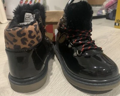 Botas de piel sintética SPROX Heidi charol negro leopardo niña niño NUEVAS EE. UU. 9 UE 25 Foto 1 de 4
