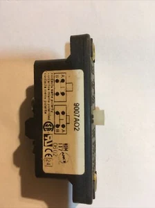 NEW Schneider Electric 9007 A02 Square D Limit Switch 600VAC 15 Amp 9007-A02 - Picture 1 of 5