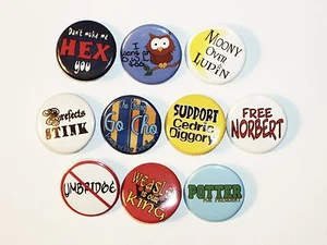 Botones de Harry Potter - Lote #9 Alfileres para Estudiantes de Hogwarts LOTE - Imagen 1 de 2