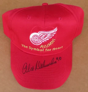 Red Wings Alumni Cap signed : Alex Delvecchio ! - Picture 1 of 4