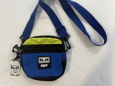 OBEYWEAR - Bolso de Viajero Pequeño Negro Azul Amarillo Foto 1 de 3