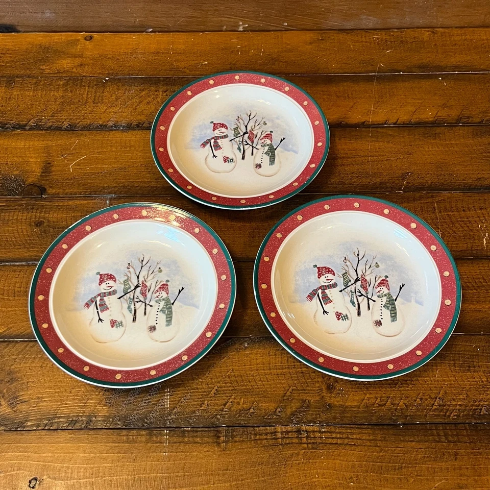 7-дюймовая рождественская тарелка Royal Seasons из керамики со снеговиком — узор желтая точка - Изображение 1 из 2