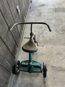 70s Vintage tricycle - Picture 1 of 3
