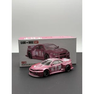 Kaido House Nissan Skyline GT-R R34 Kaido Racing V1 Rosa #128 1/64 - Imagen 1 de 7