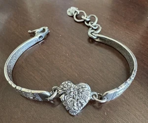 Pulsera Retirada Diseño Premier Flor en Corazón - Imagen 1 de 4
