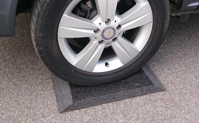 Reifenschoner Reifenschutz Reifenbett PE Hartschaum VE 4 Stück  - Bild 1 von 2