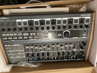 Sintetizador analógico Arturia MiniBrute 2s Foto 1 de 2