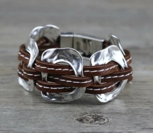 Pulsera de cuero hecha a mano ESTILO UNO De Único años 50 MARRÓN (B17) - Imagen 1 de 4