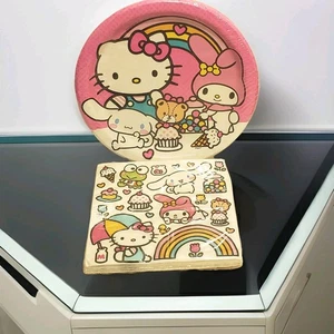 Hello Kitty Set 8 Ct 9" Piatti di Carta Rotondi da Pranzo e Tovaglioli 16ct 2 Strati Nuovi - Foto 1 di 3