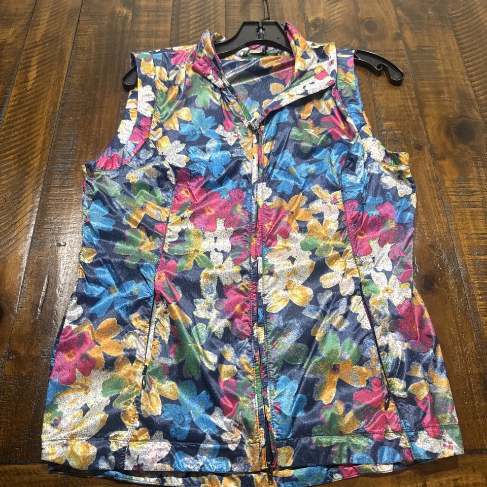 Women’s Chervo Floral Golf Vest Women's Size M - Image 1 of 3