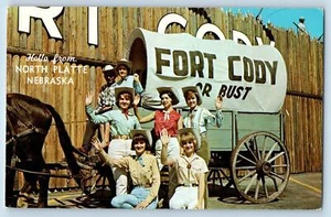c1950er Ein großes Hallo aus der Fort Cody Gang Ansicht North Platte Nebraska Postkarte - Bild 1 von 2