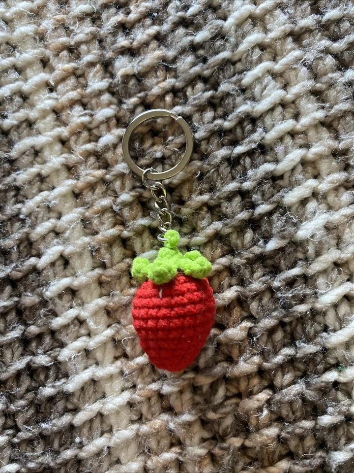 Llavero ganchillo fresa Foto 1 de 1
