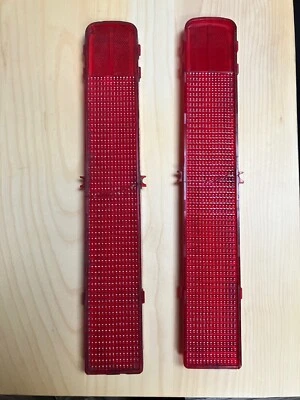 Lentes Buick Riviera 1965 con luz trasera y lentes de respaldo Foto 1 de 4